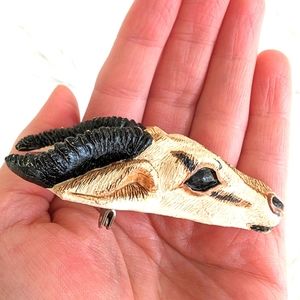 Unique Vtg Artisan 3D Antelope Gazelle Brooch Pin Textured Hand Carved Wood